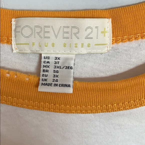 Distressed crop top - Picture 2 of 5